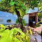 Auaecoco Hotel